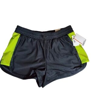 NEW SPORTS ILLUSTRATED sport shorts M